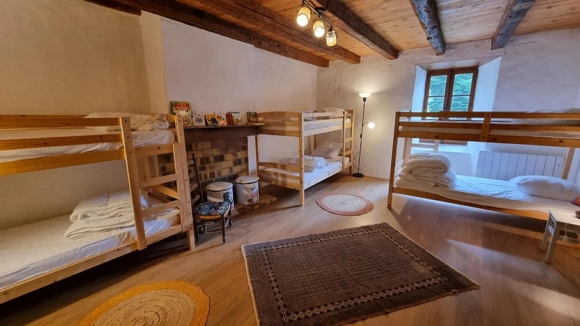 Grande Maison Chaleureuse Bazus-Aure 0*,